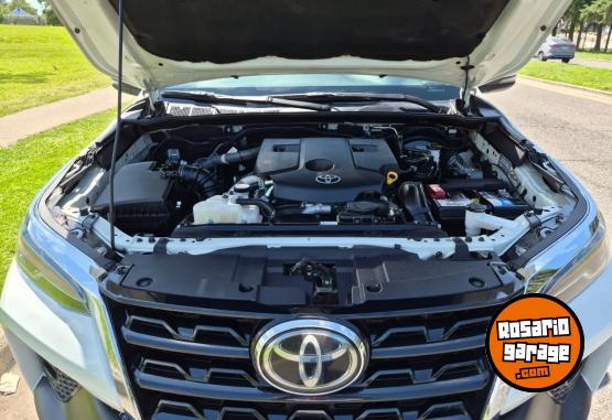 Camionetas - Toyota SW4 SRX 2.8 2021 Diesel 130000Km - En Venta
