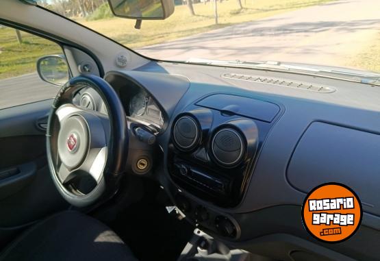Autos - Fiat Palio Attractive 2012 GNC 184000Km - En Venta