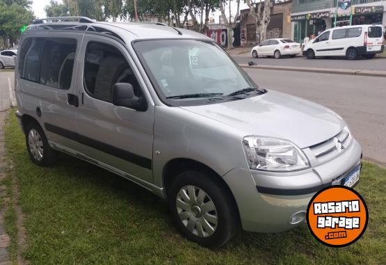 Utilitarios - Citroen BERLINGO partner kangoo 2022 Diesel 90000Km - En Venta