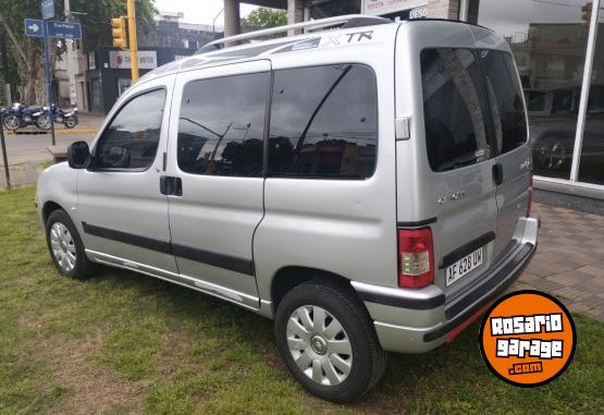 Utilitarios - Citroen BERLINGO partner kangoo 2022 Diesel 90000Km - En Venta