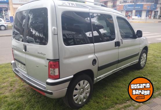 Utilitarios - Citroen BERLINGO partner kangoo 2022 Diesel 90000Km - En Venta
