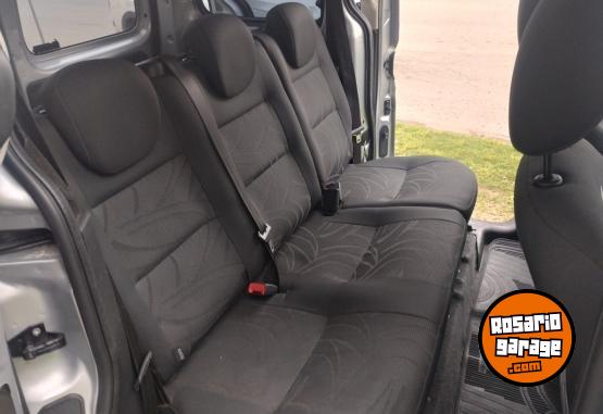 Utilitarios - Citroen BERLINGO partner kangoo 2022 Diesel 90000Km - En Venta