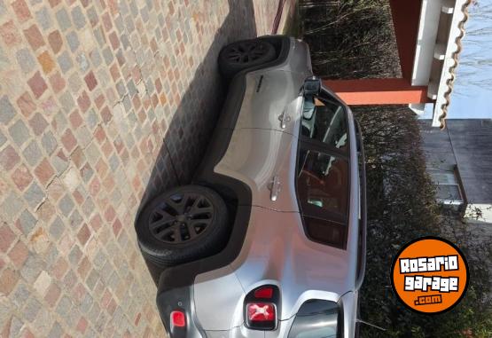 Camionetas - Jeep Renegade 2022 Nafta 50000Km - En Venta