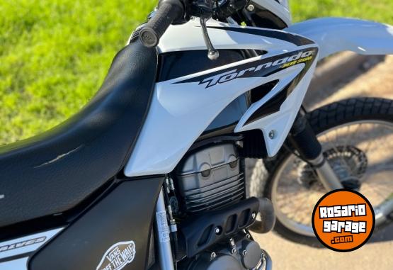 Motos - Honda Tornado 2010 Nafta 40000Km - En Venta