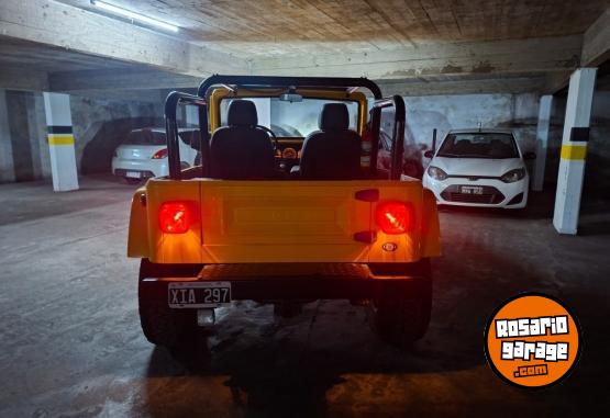 Camionetas - Chrysler JEEP IKA 1987 Nafta 100000Km - En Venta