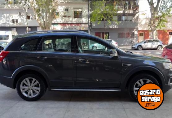 Camionetas - Chevrolet Captiva ltz 2.2 4x4 7plaz 2017 Diesel 126000Km - En Venta
