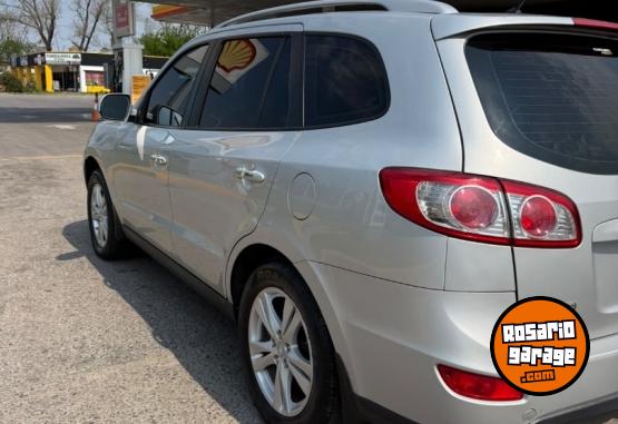 Camionetas - Hyundai Santa Fe 2011 Diesel 240000Km - En Venta