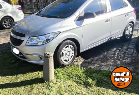 Autos - Chevrolet Onix Joy 2018 Nafta 80000Km - En Venta