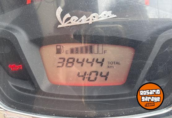Motos - Vespa GTS 300 SUPER 2019 Nafta 38000Km - En Venta