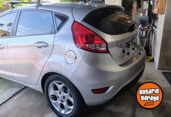 Autos - Ford Fiesta kinetic 2011 Nafta 178000Km - En Venta