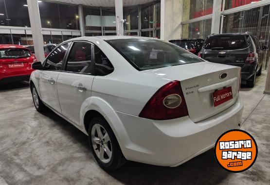 Autos - Ford Focus 2014 GNC 144300Km - En Venta