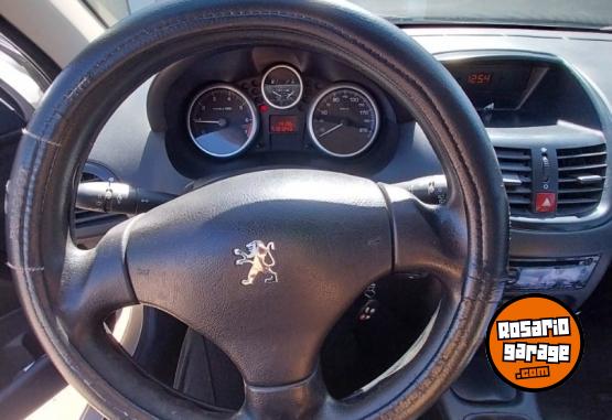 Autos - Peugeot 207 2012 Nafta 107000Km - En Venta
