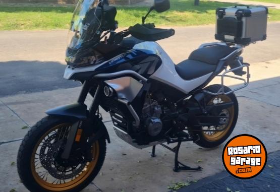 Motos - CF 800 Explorer 2024 Nafta 11000Km - En Venta