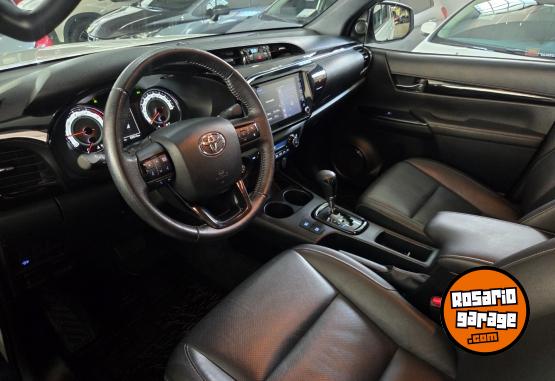 Camionetas - Toyota Hilux srx 2020 Diesel 68000Km - En Venta