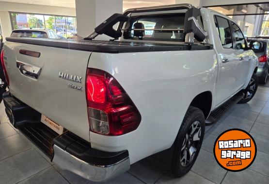 Camionetas - Toyota Hilux srx 2020 Diesel 68000Km - En Venta
