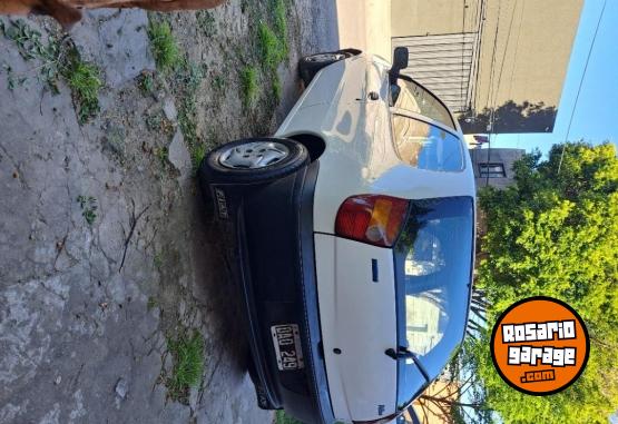 Autos - Fiat Palio 1999 Nafta 277000Km - En Venta