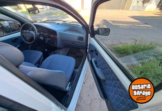 Autos - Fiat Palio 1999 Nafta 277000Km - En Venta