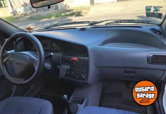 Autos - Fiat Palio 1999 Nafta 277000Km - En Venta