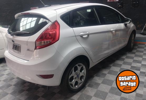Autos - Ford Kinetic Titanium 2011 Nafta 178000Km - En Venta