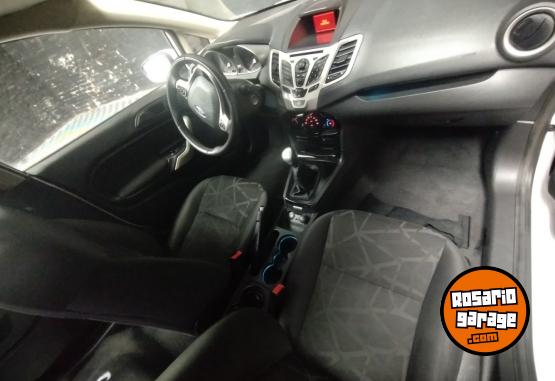 Autos - Ford Kinetic Titanium 2011 Nafta 178000Km - En Venta