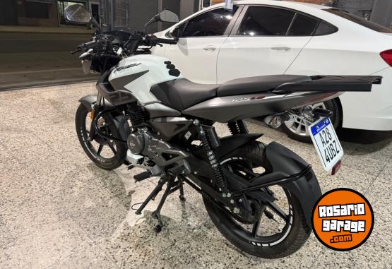 Motos - Bajaj Rowser 2026 Nafta 3000Km - En Venta