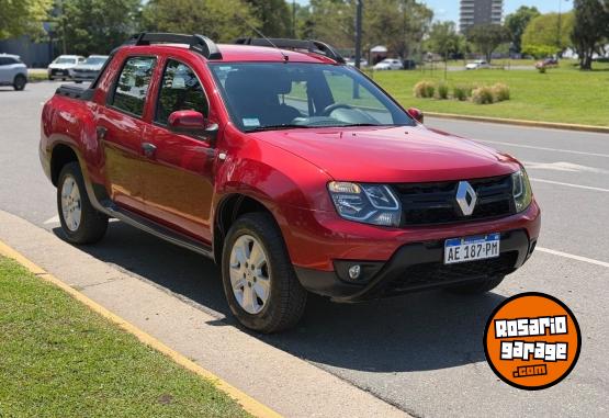 Utilitarios - Renault Oroch 2020 Nafta 84000Km - En Venta