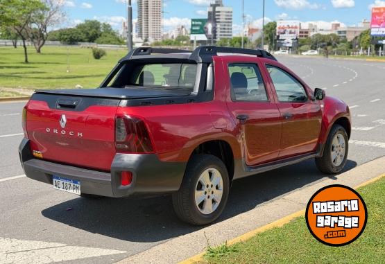 Utilitarios - Renault Oroch 2020 Nafta 84000Km - En Venta