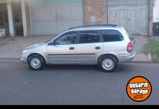 Autos - Chevrolet Corsa wagon 2009 GNC 240000Km - En Venta
