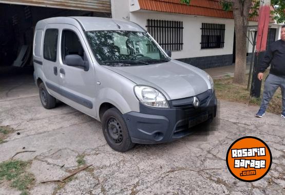 Utilitarios - Renault Kangoo 2017 Nafta 86000Km - En Venta