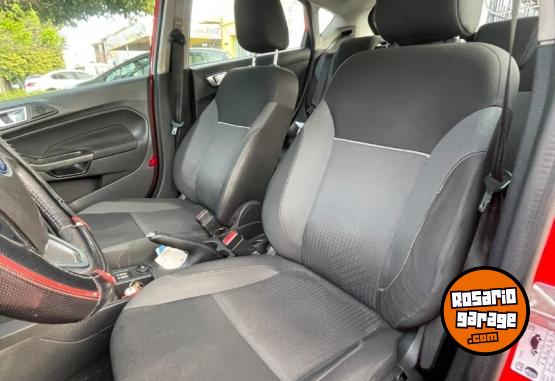 Autos - Ford fiesta kinetic se plus 2018 GNC 165Km - En Venta