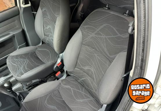 Autos - Fiat siena 2017 GNC 130000Km - En Venta