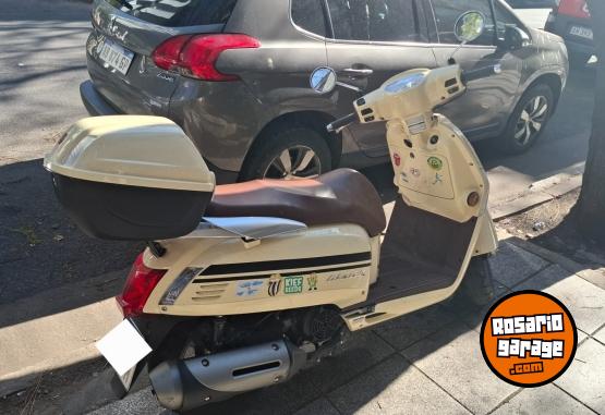 Motos - Kymco Like 2023 Nafta 7800Km - En Venta