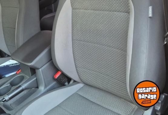 Camionetas - Volkswagen Amarok 180cv confort perm 2022 Diesel 122000Km - En Venta