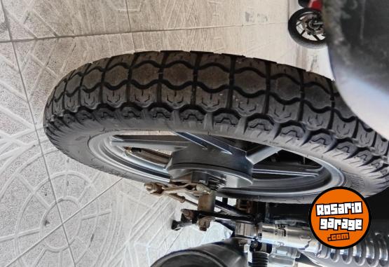 Motos - Guerrero Trip 110 full 2024 Nafta 9000Km - En Venta
