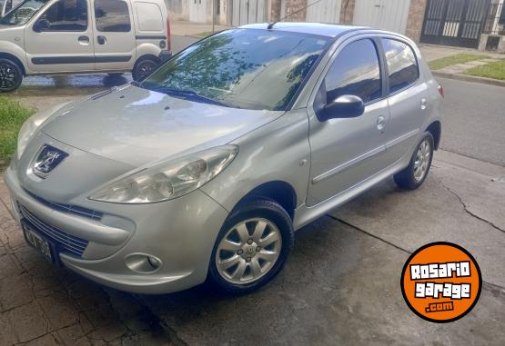 Autos - Peugeot 207 compac Allure 2013 Nafta 170000Km - En Venta