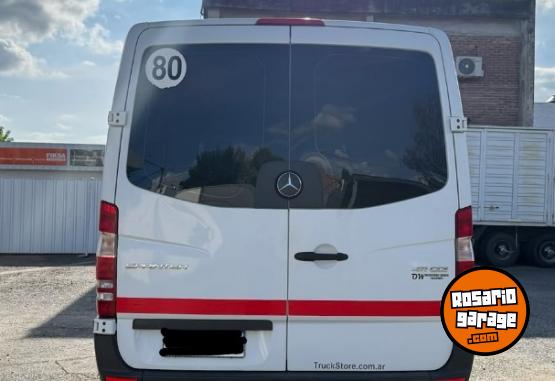 Utilitarios - Mercedes Benz SPRINTER 411 2019 Diesel 200000Km - En Venta
