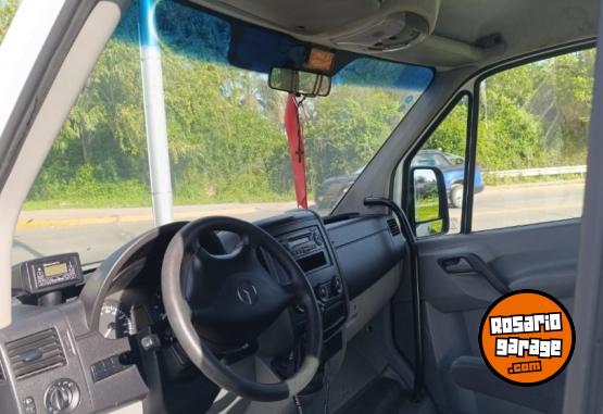 Utilitarios - Mercedes Benz sprinter 2015 Nafta 300000Km - En Venta