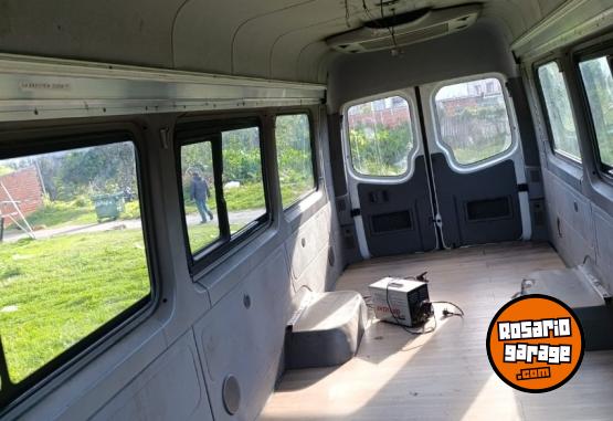 Utilitarios - Mercedes Benz sprinter 2015 Nafta 300000Km - En Venta