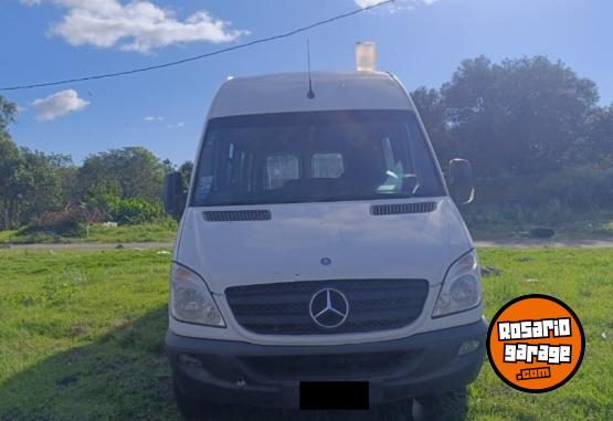 Utilitarios - Mercedes Benz sprinter 2015 Nafta 300000Km - En Venta