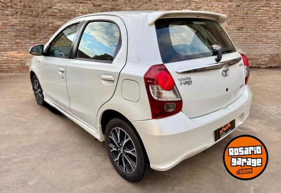 Autos - Toyota Etios Xls 1.5 2020 Nafta 90000Km - En Venta