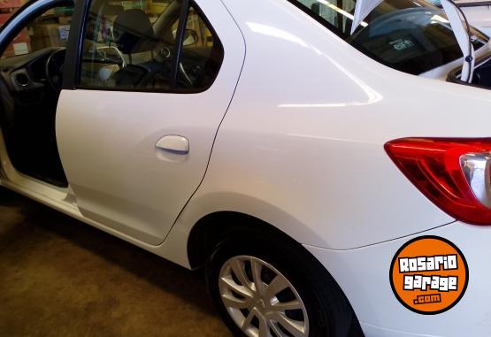 Autos - Renault Logan 2015 Nafta 120000Km - En Venta