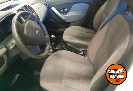 Autos - Renault Logan 2015 Nafta 120000Km - En Venta