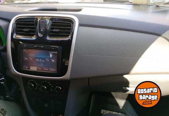 Autos - Renault Logan 2015 Nafta 120000Km - En Venta