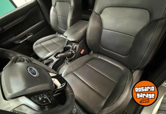 Camionetas - Ford Ranger XLT 2023 Diesel 30000Km - En Venta