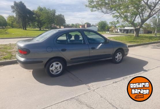 Autos - Renault Megane 1999 Nafta 200000Km - En Venta