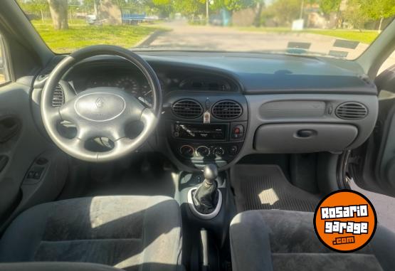 Autos - Renault Megane 1999 Nafta 200000Km - En Venta