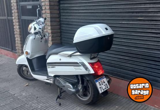 Motos - Kymco LIKE 200 I 2017 Nafta 30000Km - En Venta