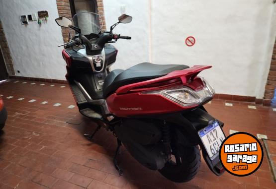 Motos - Kymco DOWNTOWN 350 2022 Nafta 8000Km - En Venta