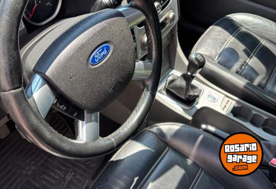 Autos - Ford Focus Ghia 2010 GNC 140000Km - En Venta
