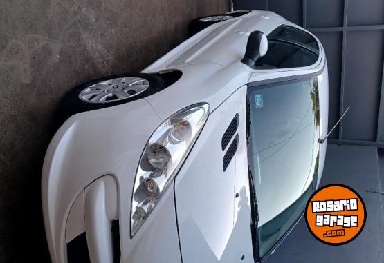 Autos - Peugeot 207 compac 2013 Nafta 153000Km - En Venta